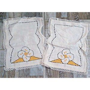 Vintage Cloth Napkins Set Of 2 Yellow & Black Embroidered Flowers 50s Retro